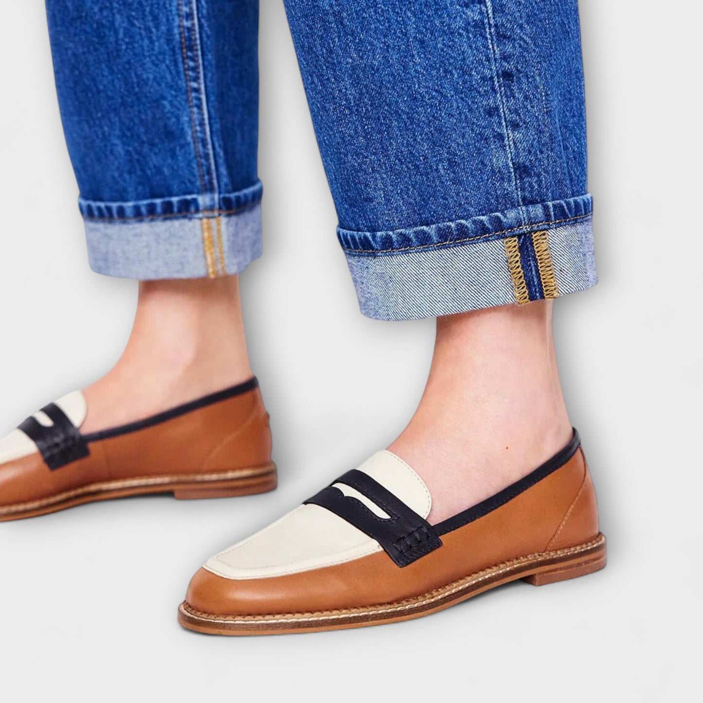 Oceane – Braune Loafer mit runder Spitze und Farbblockdesign