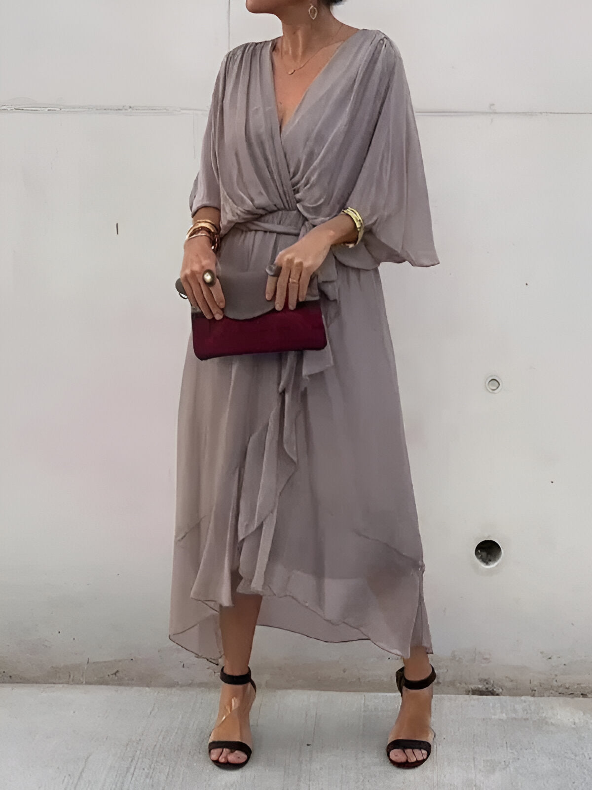 Sylvia™-Kleid mit V-Ausschnitt