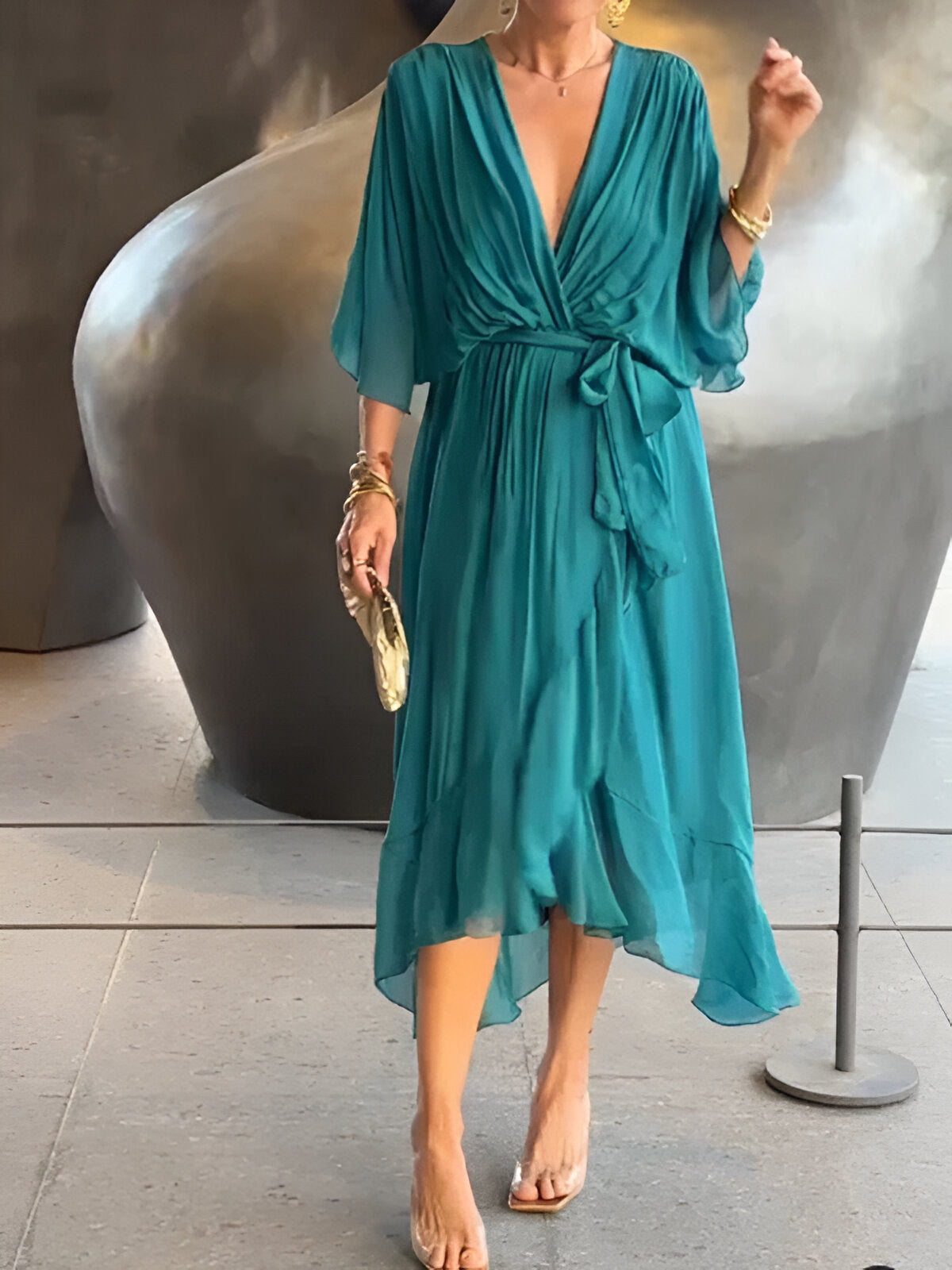 Sylvia™-Kleid mit V-Ausschnitt