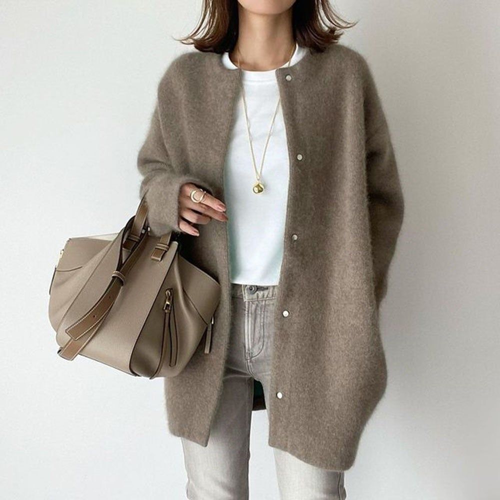 Whitney's Geknöpfte Strickjacke mit langen Ärmeln