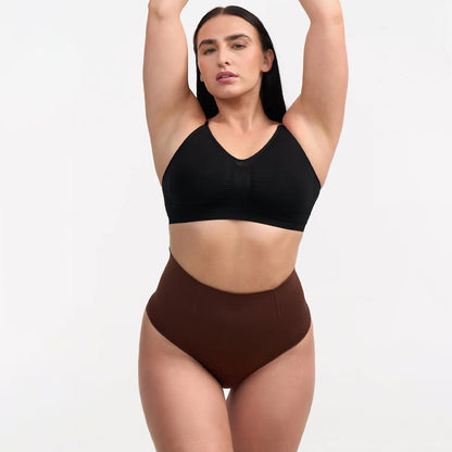 Formende String mit hoher Taille