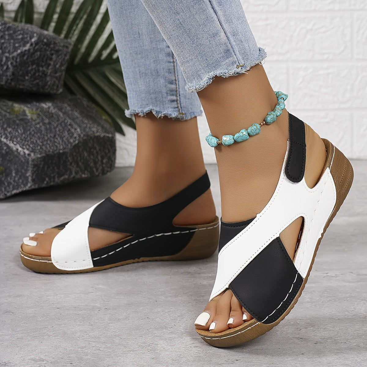 Monique | Ultra bequeme orthopädische Sandalen I Letzter Tag 80% Rabatt!