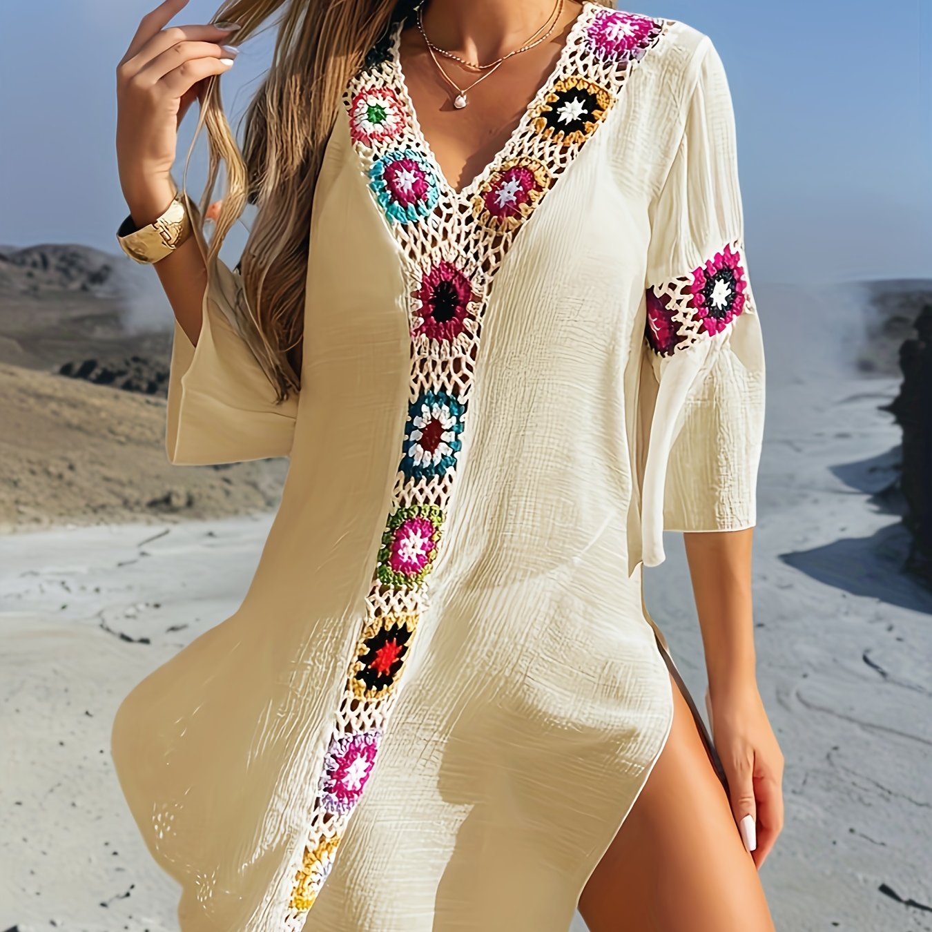 V-Ausschnitt, kurze Ärmel, leicht mit buntem Blumenmuster - Strandkleid
