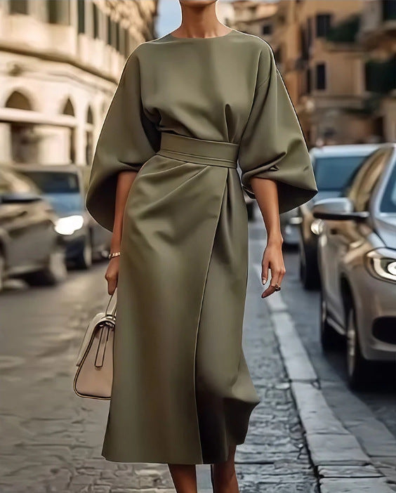 Cyvion - Zeitloses, Elegantes Kleid mit Raffinierten Details