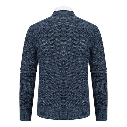 LUXUSSTRICKWARE MIT V-AUSSCHNITT