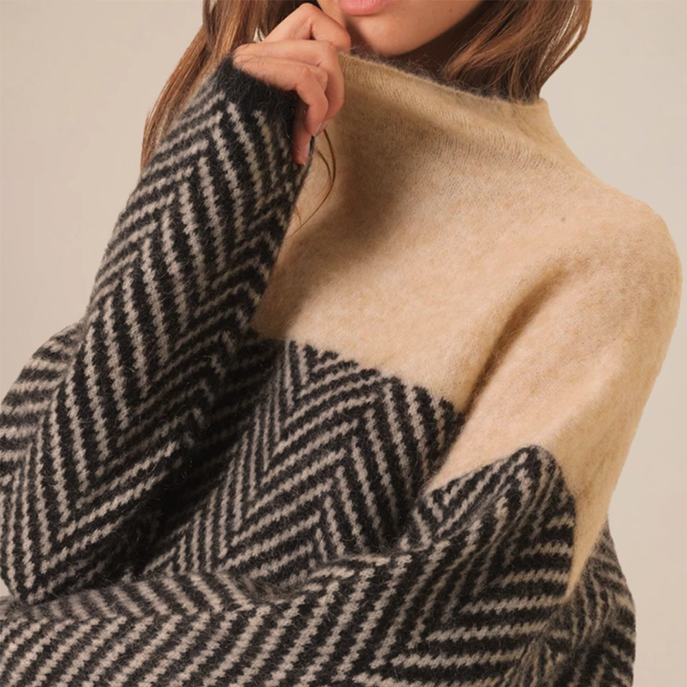 Sophie | Rollkragenpullover mit Fischgrät-Details