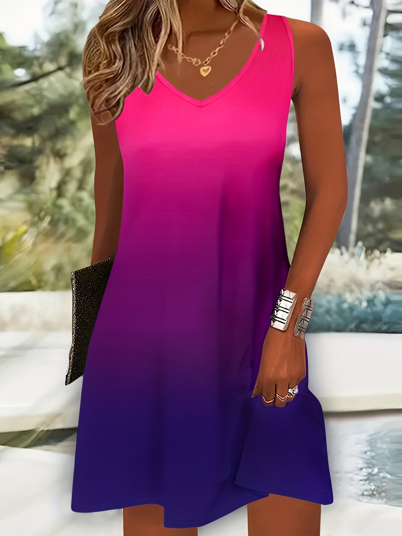 V-Ausschnitt Kleid mit Farbverlauf - Strandkleider