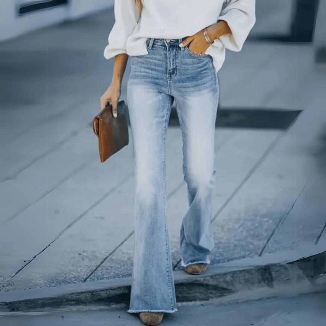 Damen Flared Jeans hoch tailliert lässige Hosen - trendige hellblaue Bootcut & Flared Stil