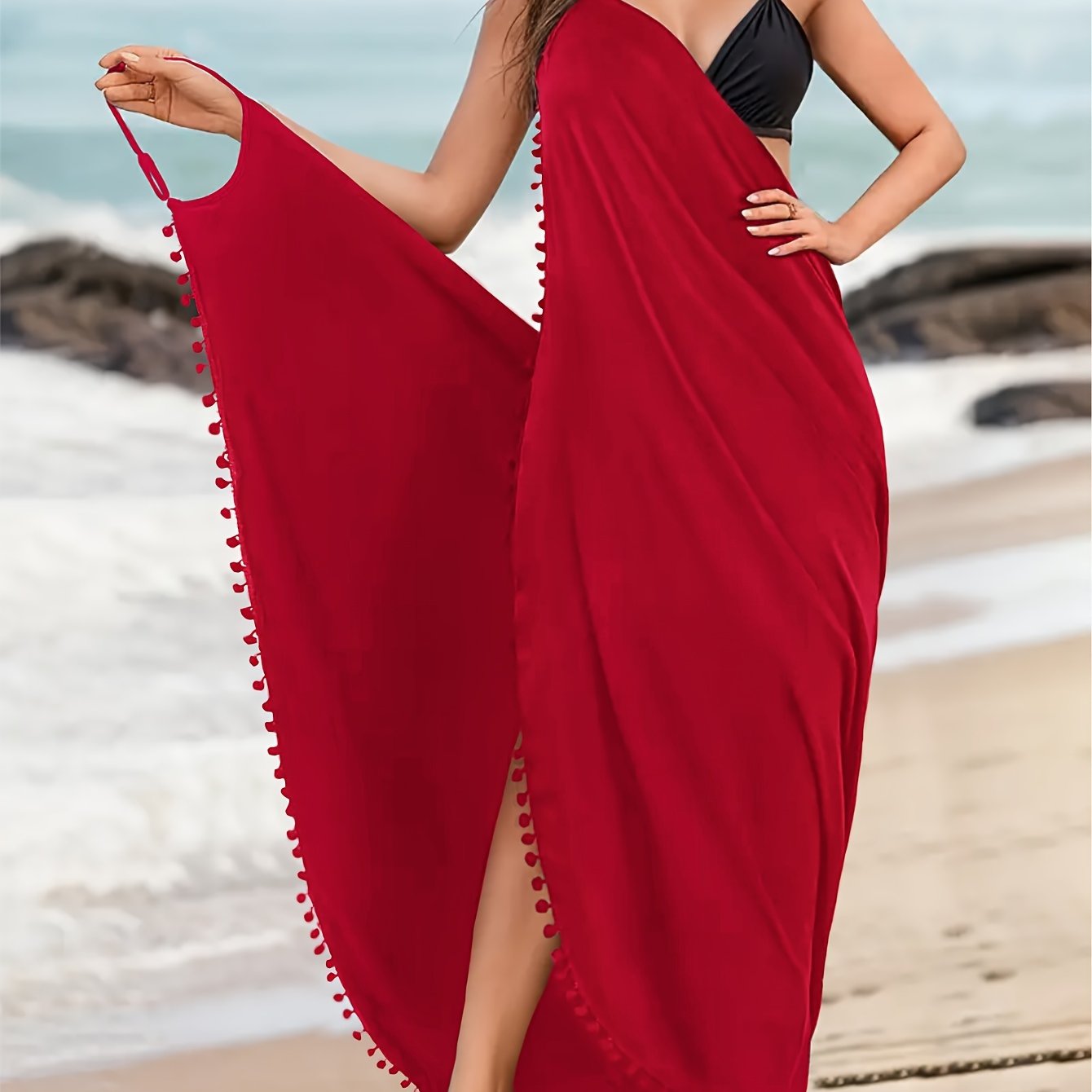 Emma | Einfarbiges Maxi-Strandkleid mit Pom-Pom-Dekor und V-Ausschnitt